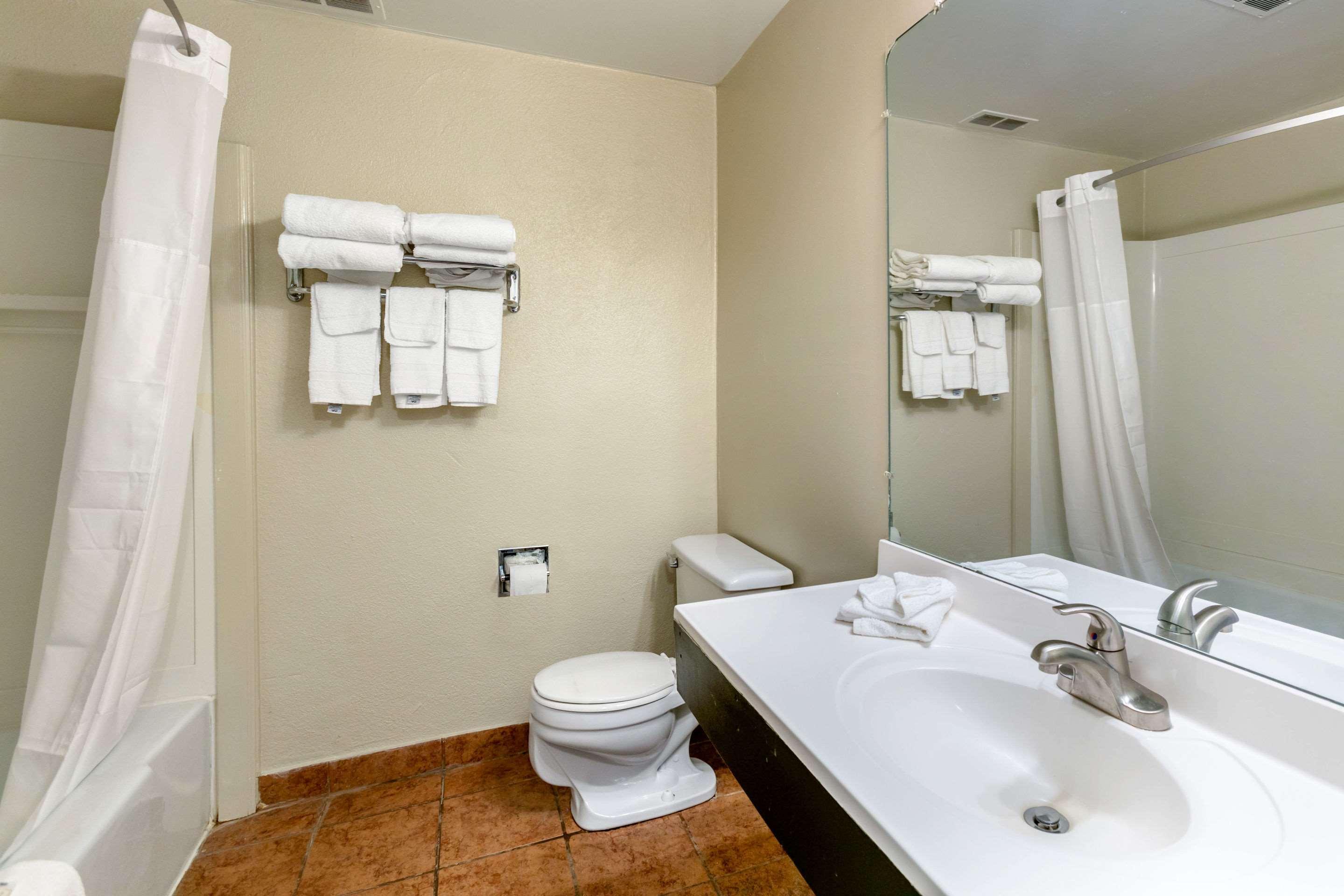 Quality I-80 Inn